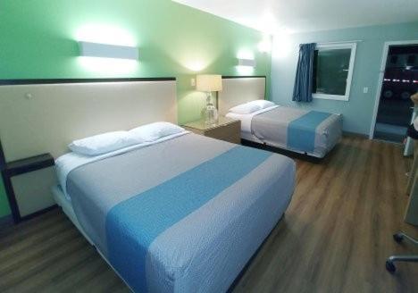 Country Yard Inn And Suites Sikeston Zewnętrze zdjęcie