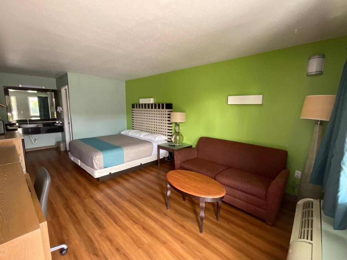 Country Yard Inn And Suites Sikeston Zewnętrze zdjęcie