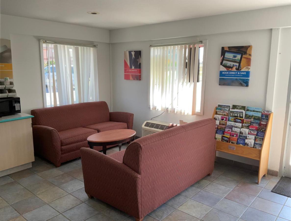 Country Yard Inn And Suites Sikeston Zewnętrze zdjęcie