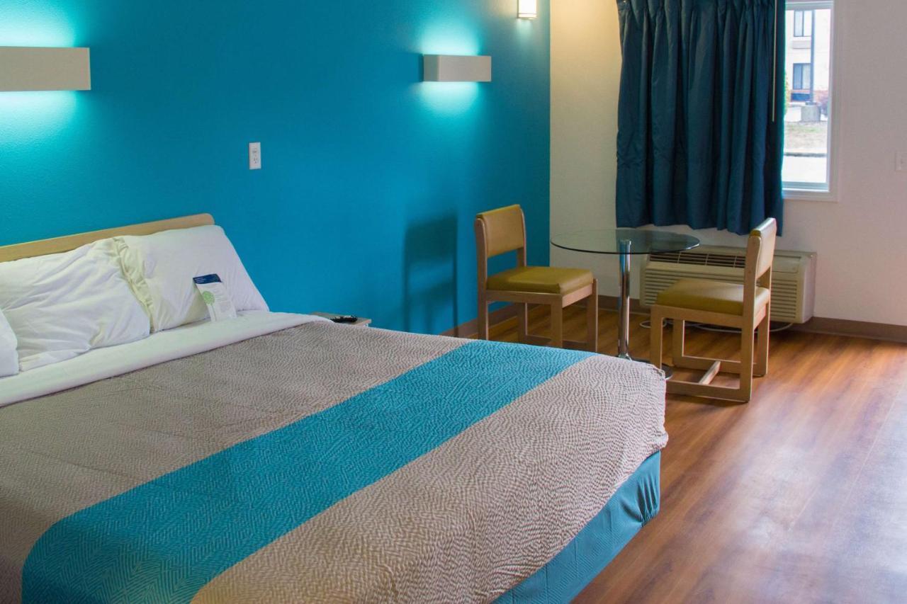 Country Yard Inn And Suites Sikeston Zewnętrze zdjęcie